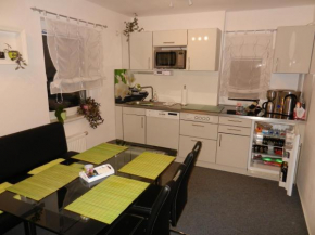 Отель Ferienapartements Girrbach  Дрезден